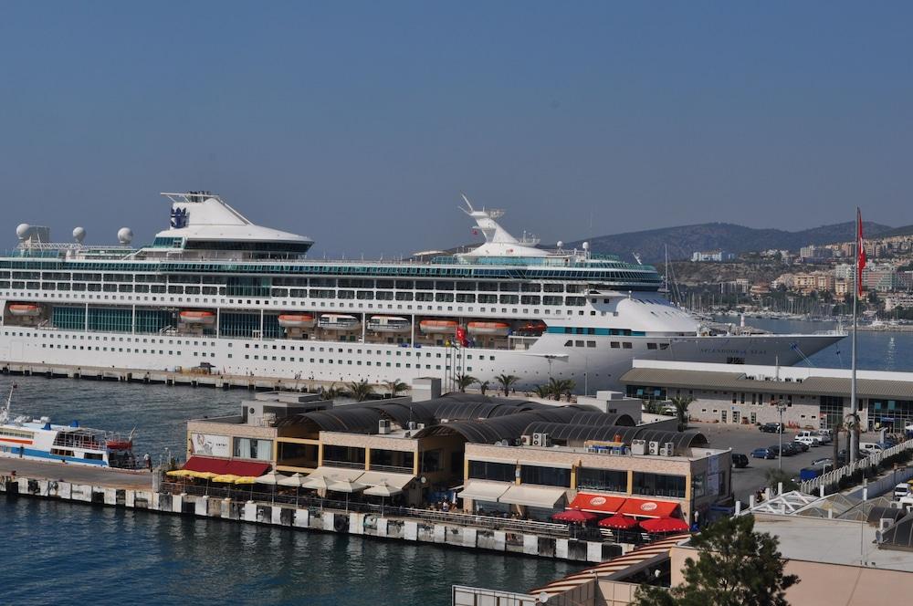 Kayhanbey Hotel Kusadası Extérieur photo