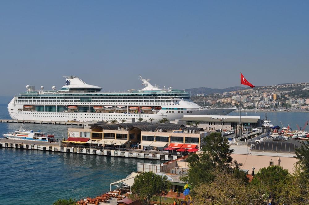 Kayhanbey Hotel Kusadası Extérieur photo