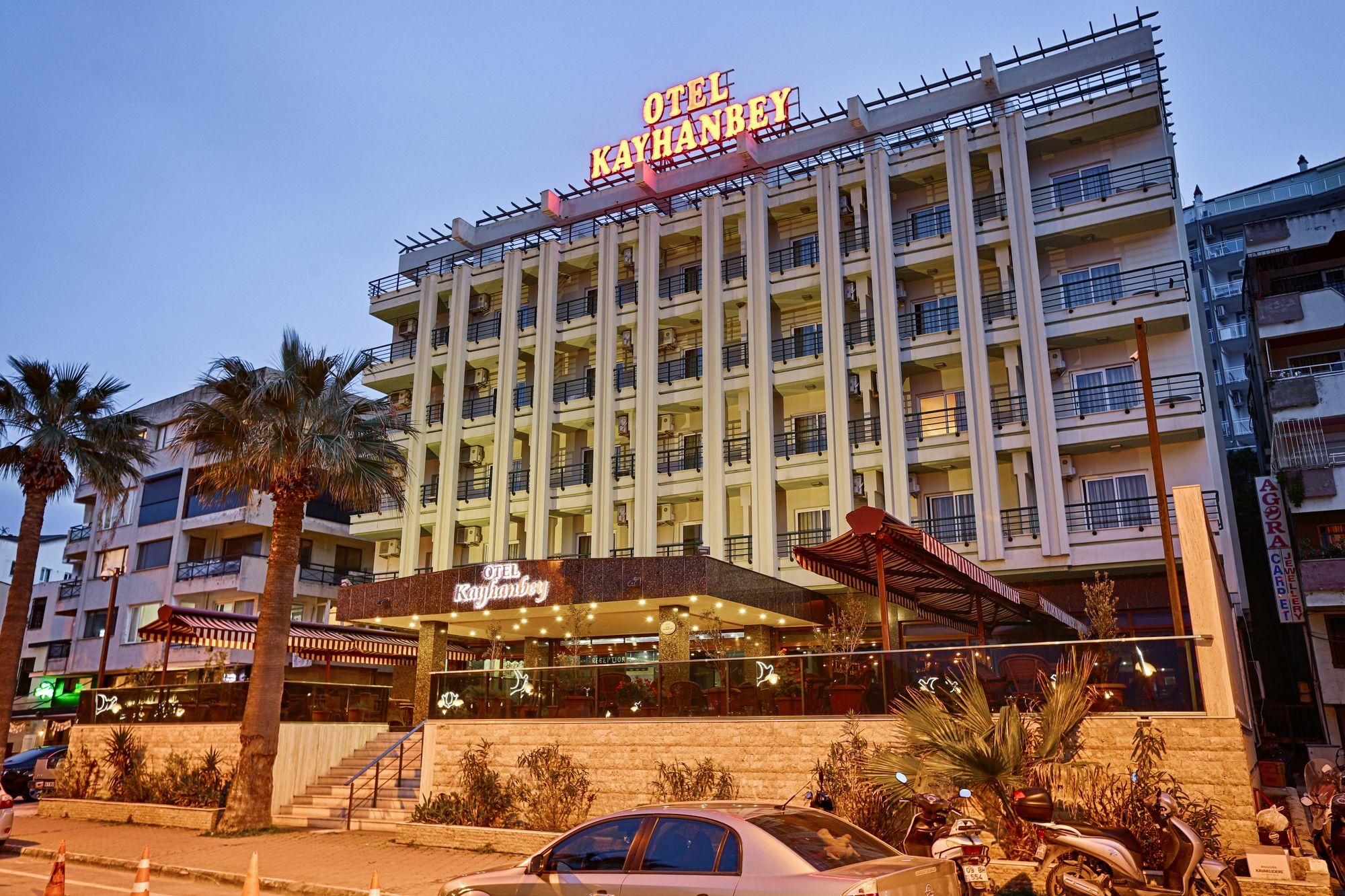 Kayhanbey Hotel Kusadası Extérieur photo